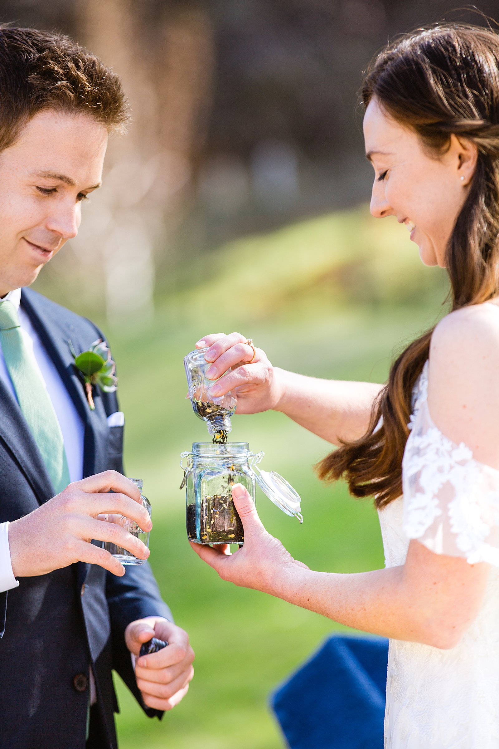 Bride and groom's tea blending unique unity ceremony by Sedona wedding photographer PMA Photography.