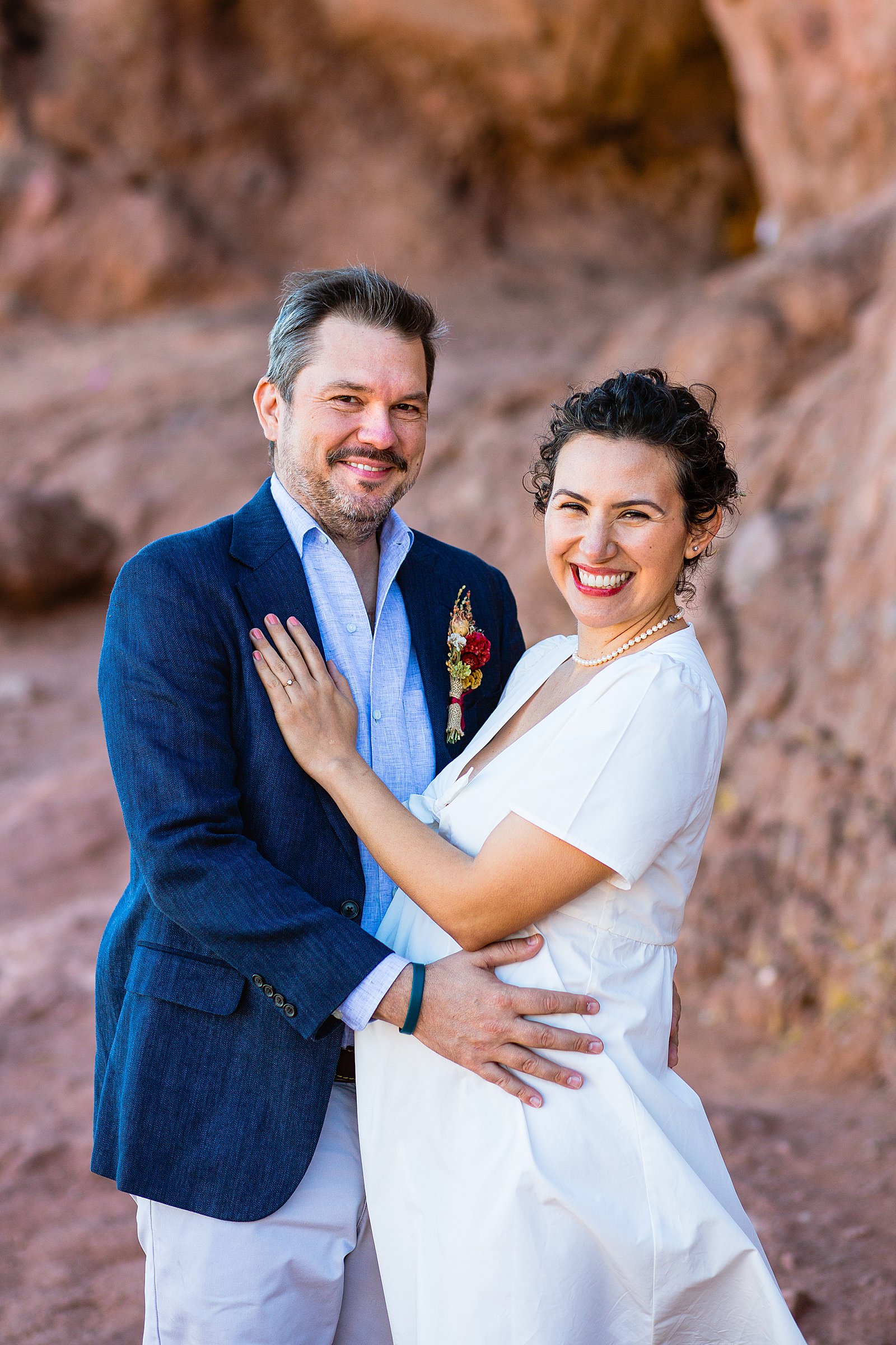 Bride and Groom pose for their Papago Park elopement by Phoenix elopement photographer PMA Photography.