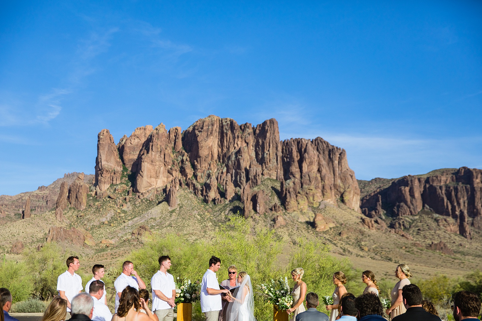 Wedding ceremony at Superstition Mountain Micro by Phoenix wedding photographer PMA Photography.