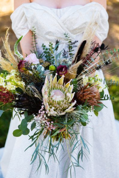 Bride's natural and modern bouquet details by PMA Photography.