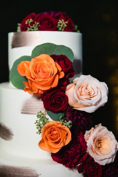 Romantic wedding cake by Arizona wedding photographer Juniper and Co Photography.
