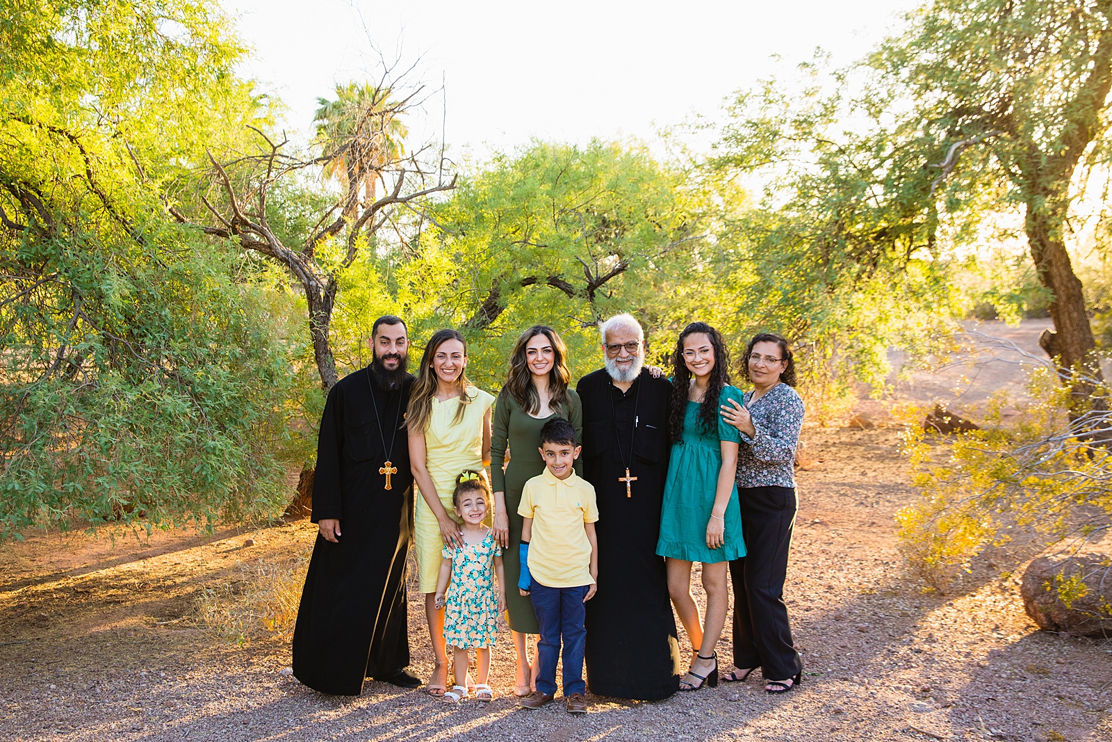 Extended family pose for their Papago Park family session by Phoenix family extended photographer Juniper and Co Photography.